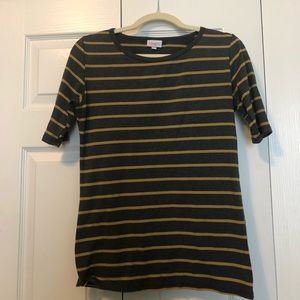 Lularoe gigi medium